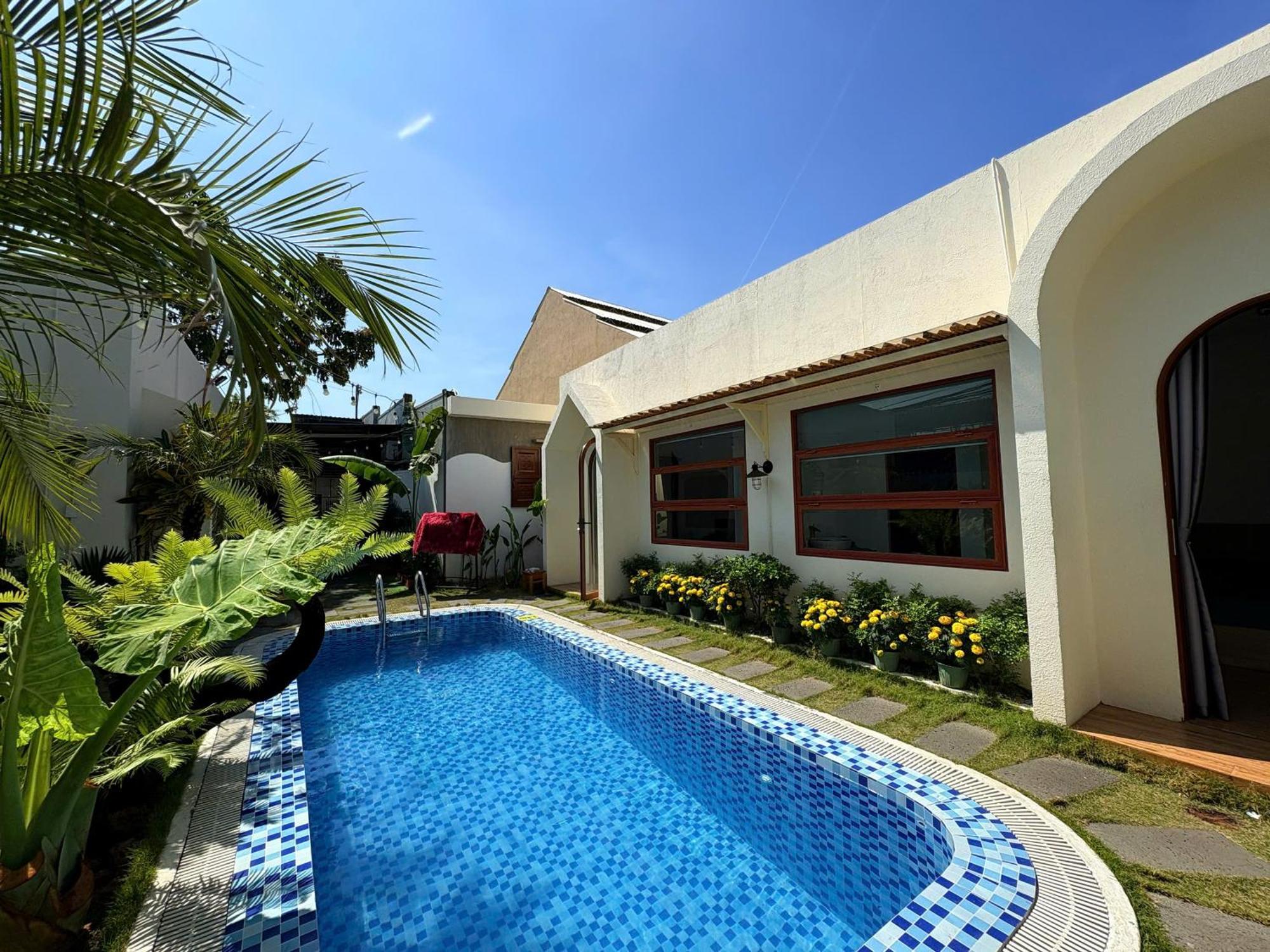 Mon House Hotel Phan Thiết Buitenkant foto
